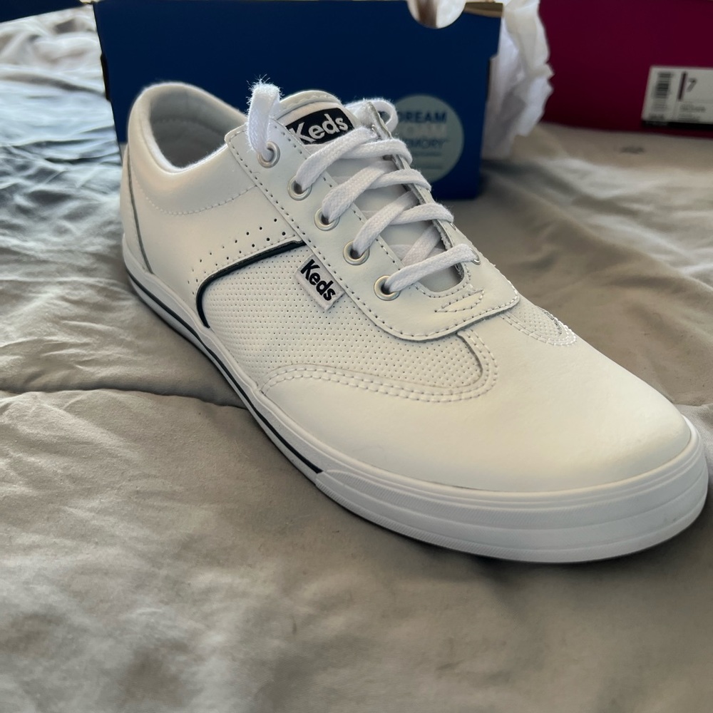 Keds white leather sneakers size 7.5